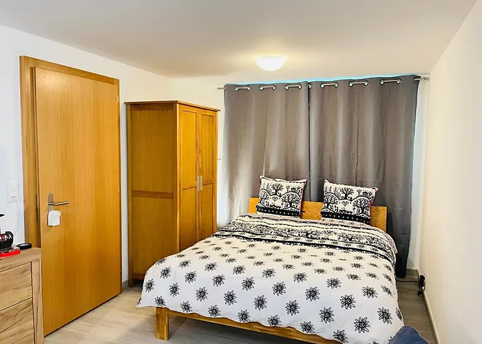 Tarbey - Au Depart Du Telecabine Torrent Apartman